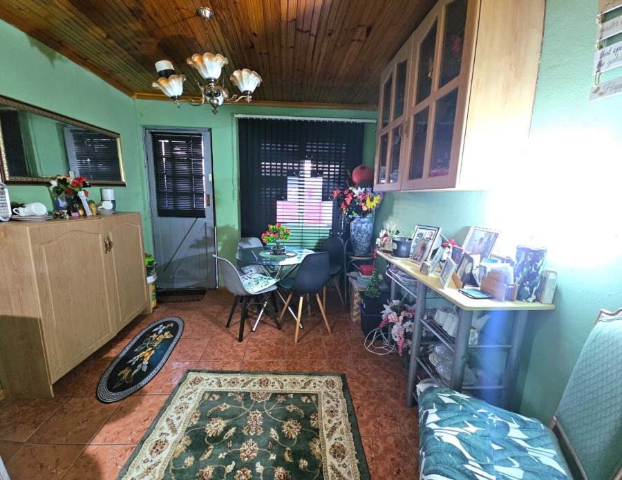  Bedroom Property for Sale in Rocklands Western Cape